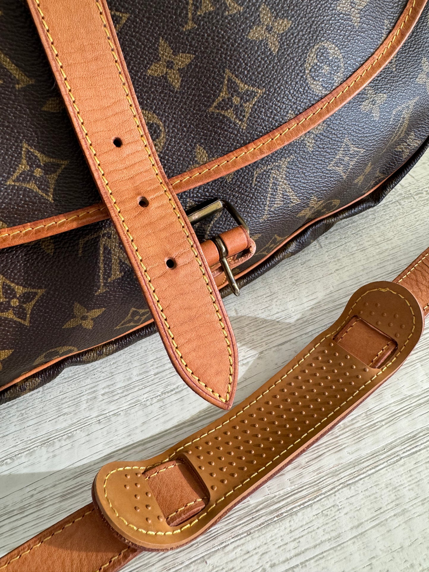 Louis Vuitton Saumur 35 Crossbody Saddle Bag