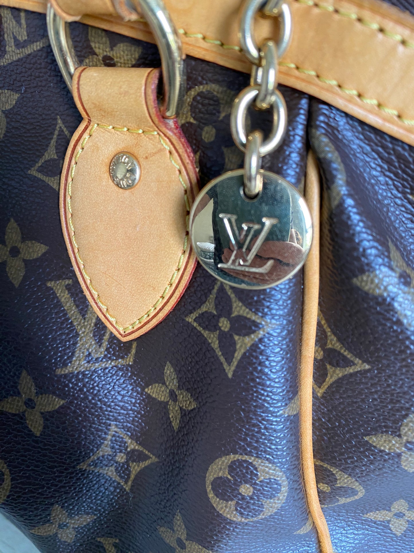 Louis Vuitton Tivoli PM handbag