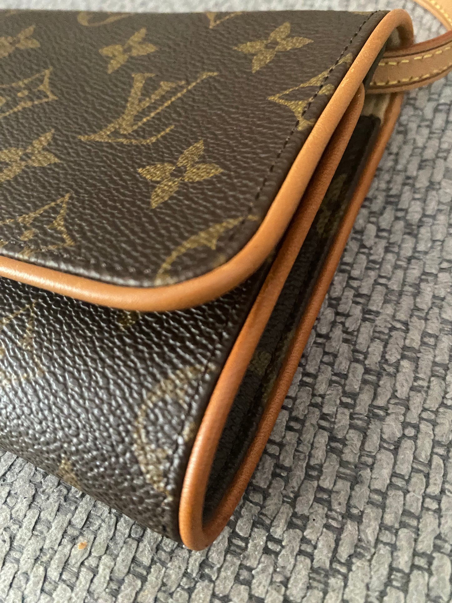 LOUIS VUITTON Pochette Twin GM 2Way Shoulder Crossbody Bag Brown Monogram Canvas