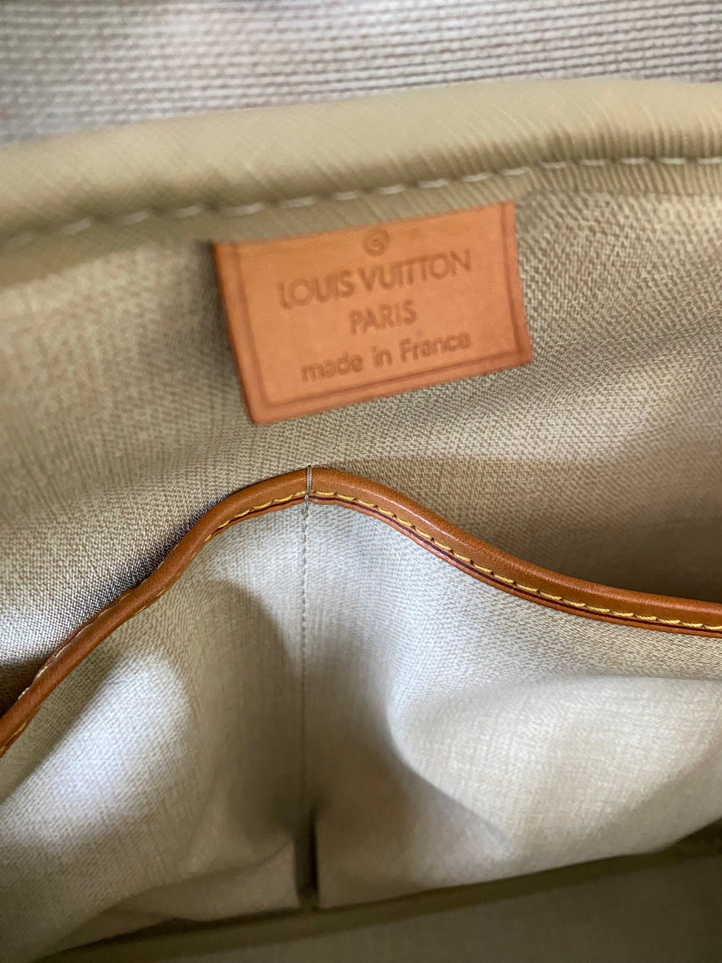 Louis Vuitton Deauville Brown Monogram Travel Everyday Handbag
