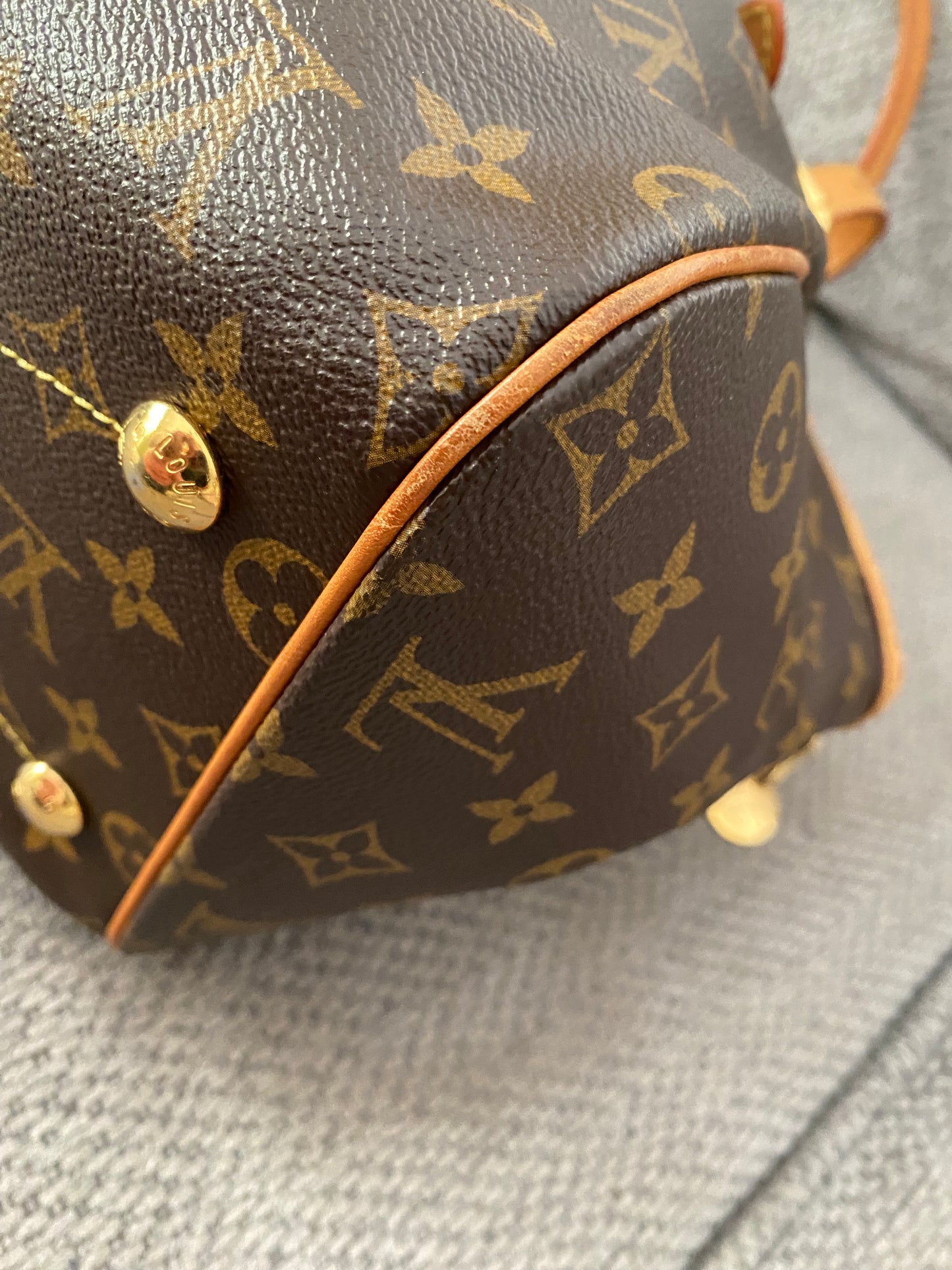 Louis Vuitton Tivoli GM Monogram Canvas Top Handle Shoulder Bag