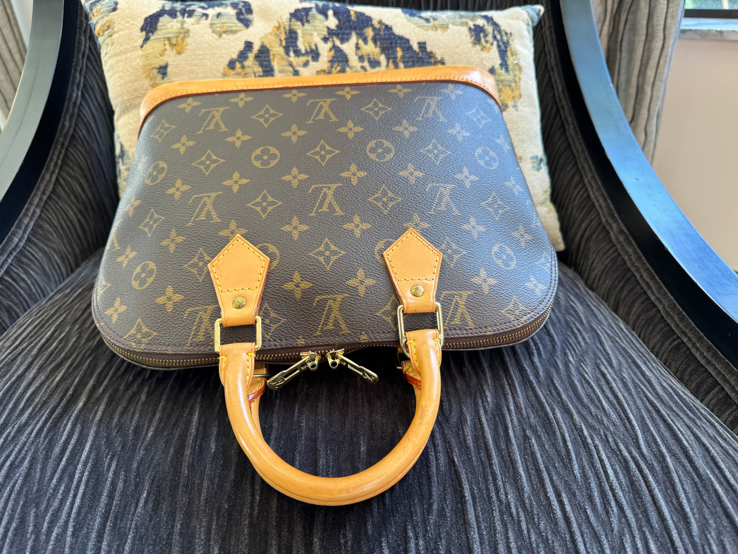 Louis Vuitton Alma PM Hand Bag Brown Monogram Canvas