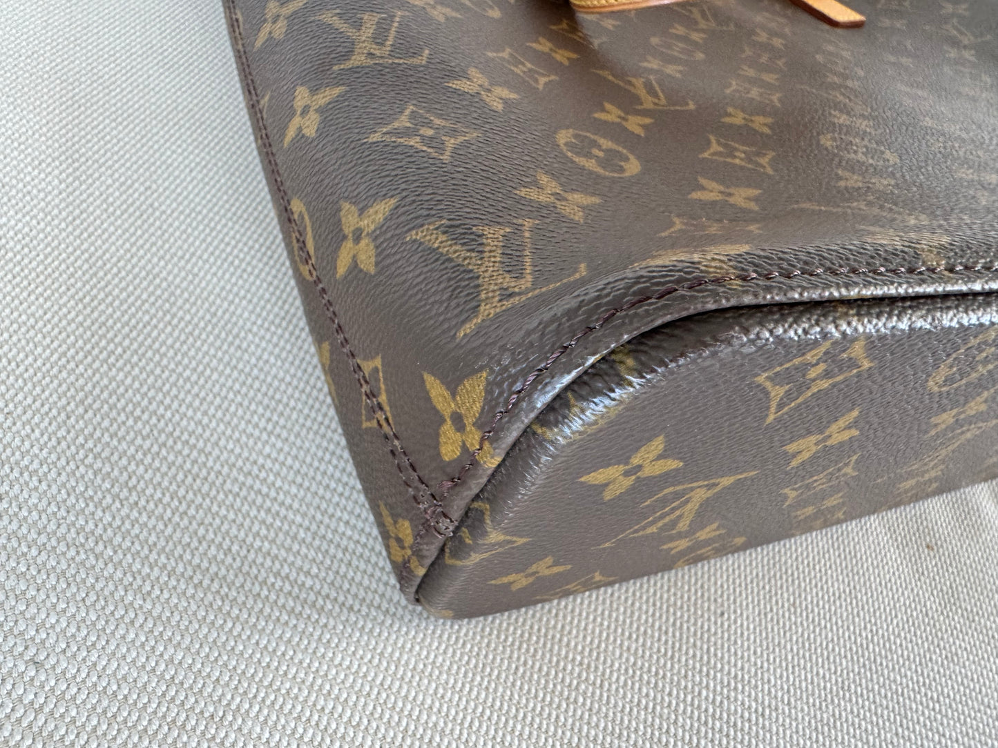 Louis Vuitton Luco Tote Brown Leather