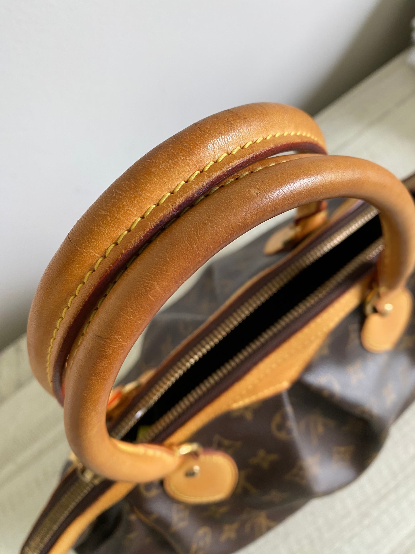 Louis Vuitton Tivoli PM handbag