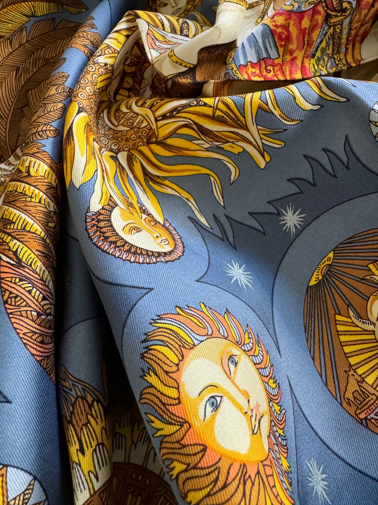 HERMES Le Roy Soleil Carre 90 by Annie Faivre