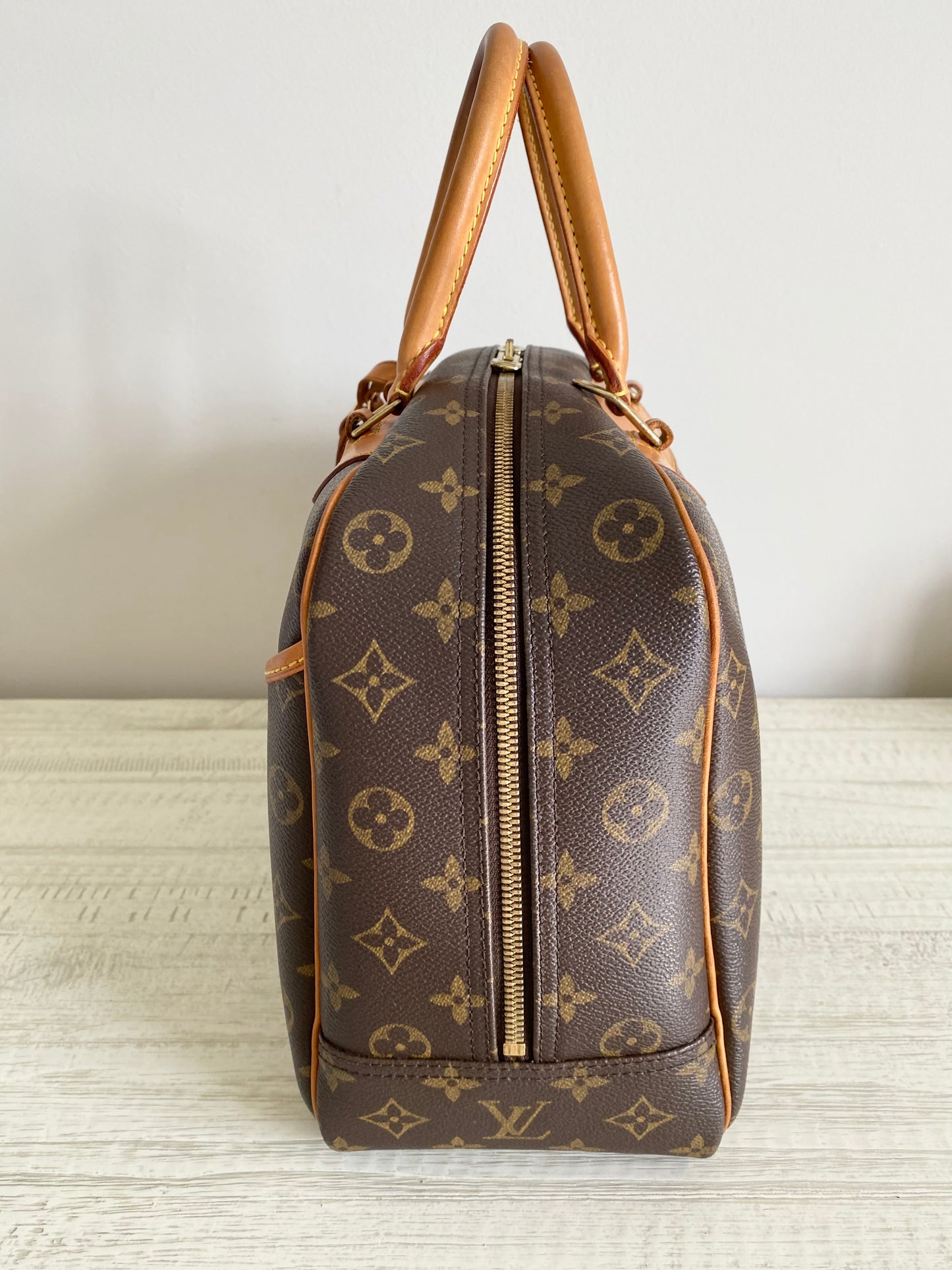 Louis Vuitton Deauville Monogram Satchel