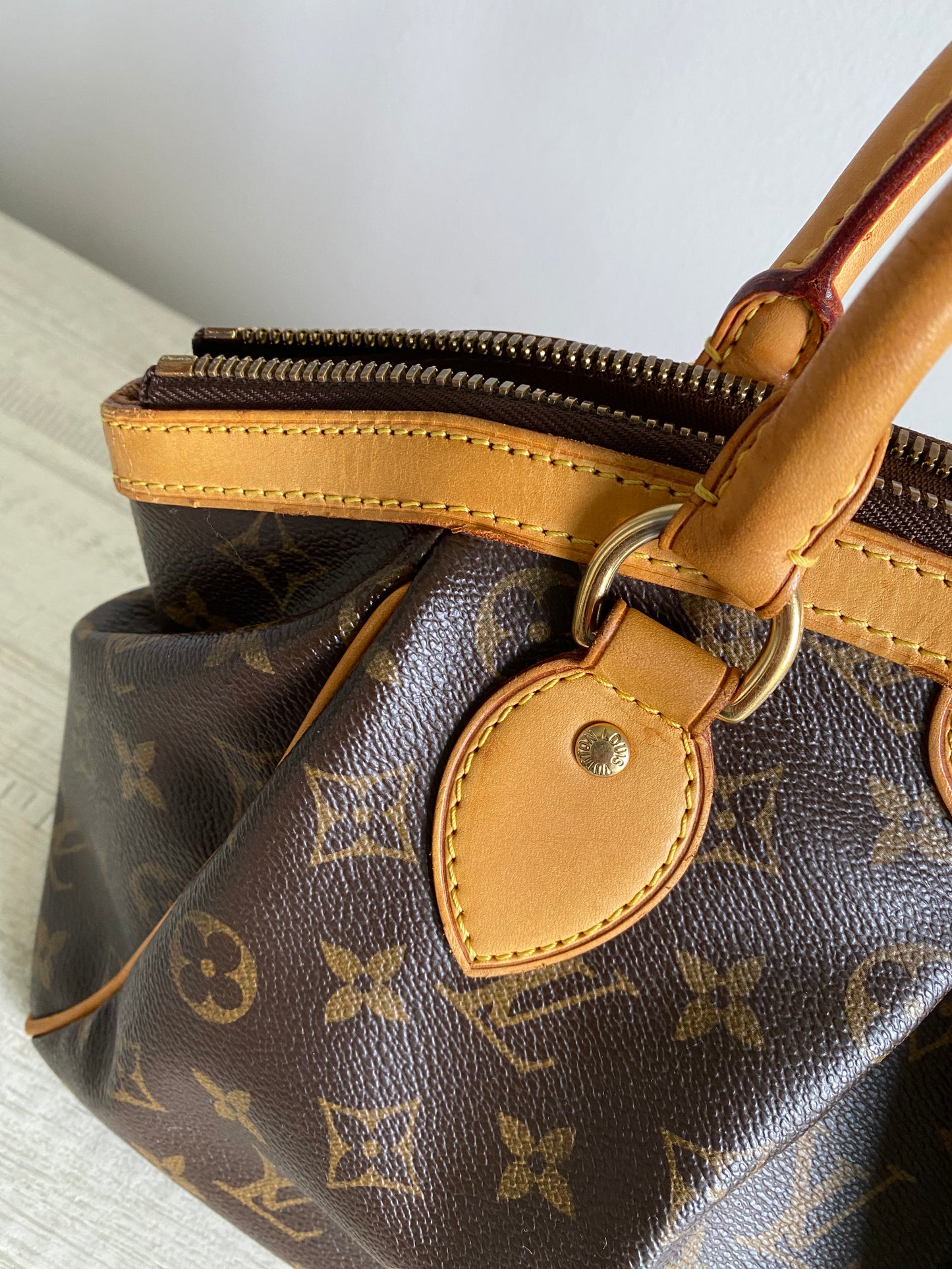 Louis Vuitton Tivoli PM handbag