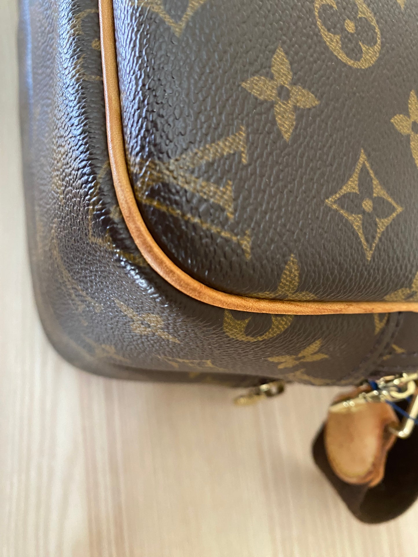 Louis Vuitton LV Reporter PM Crossbody Messenger Bag Brown Monogram