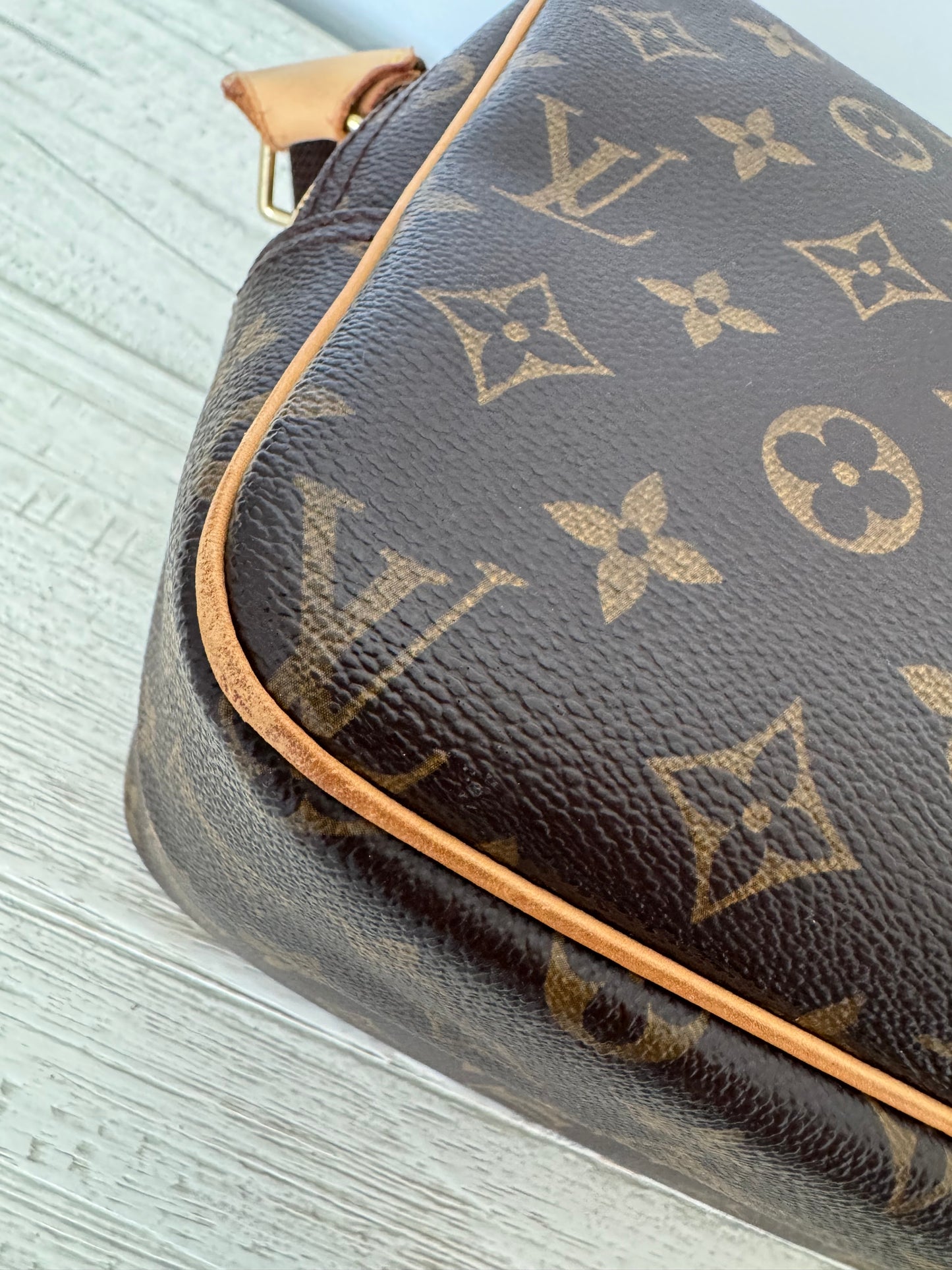 Louis Vuitton LV Reporter PM Crossbody Messenger Bag Brown Monogram