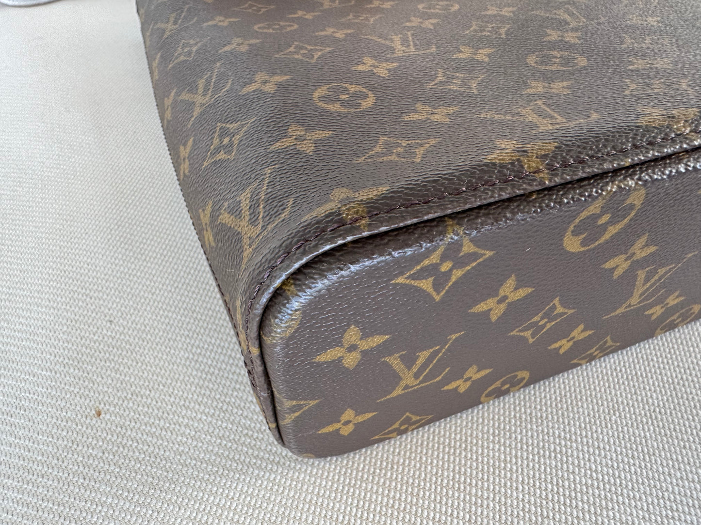 Louis Vuitton Luco Tote Brown Leather