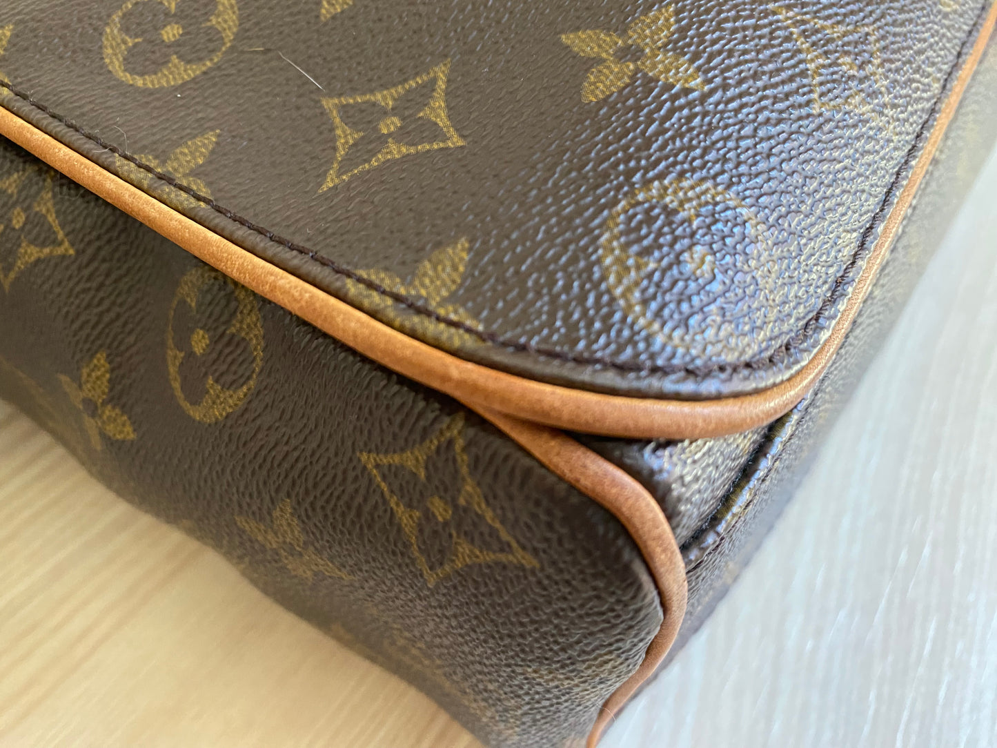 Louis Vuitton Abbesses Messenger Laptop Bag Brown Monogram Canvas
