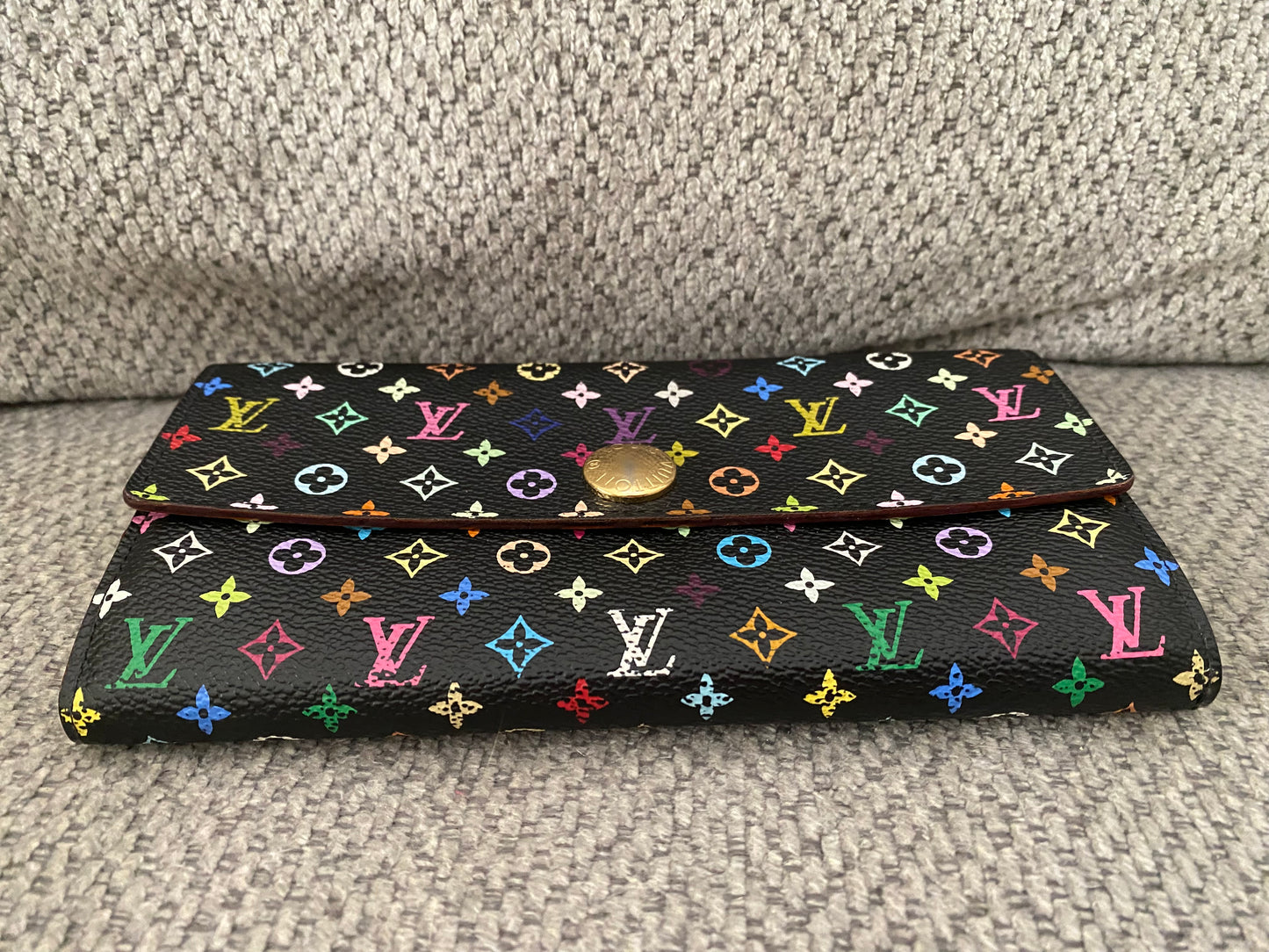 LOUIS VUITTON Monogram Multicolore Portefeuille Sarah Wallet Pistach