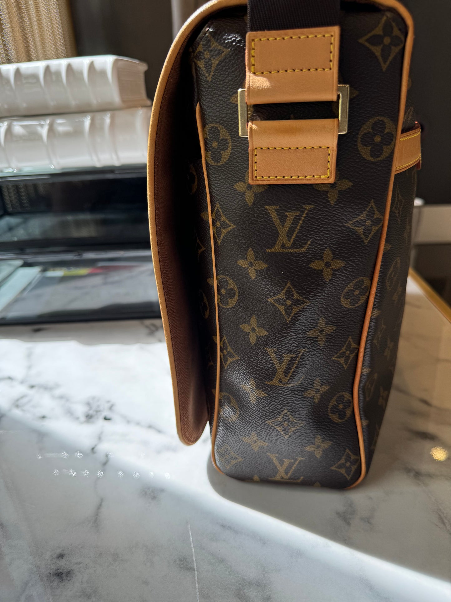 Louis Vuitton Abbesses Brown Monogram Canvas Messenger Bag