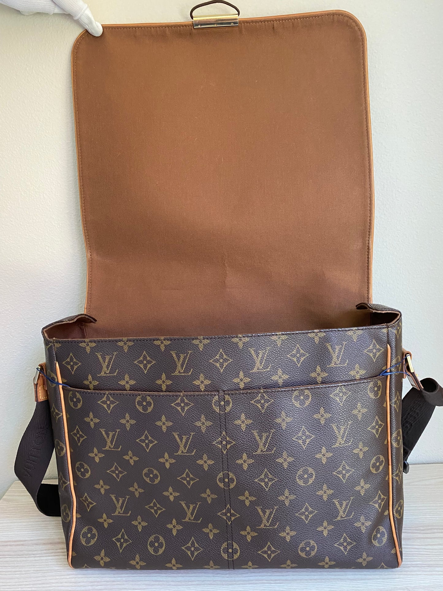 Louis Vuitton Abbesses Messenger Laptop Bag Brown Monogram Canvas