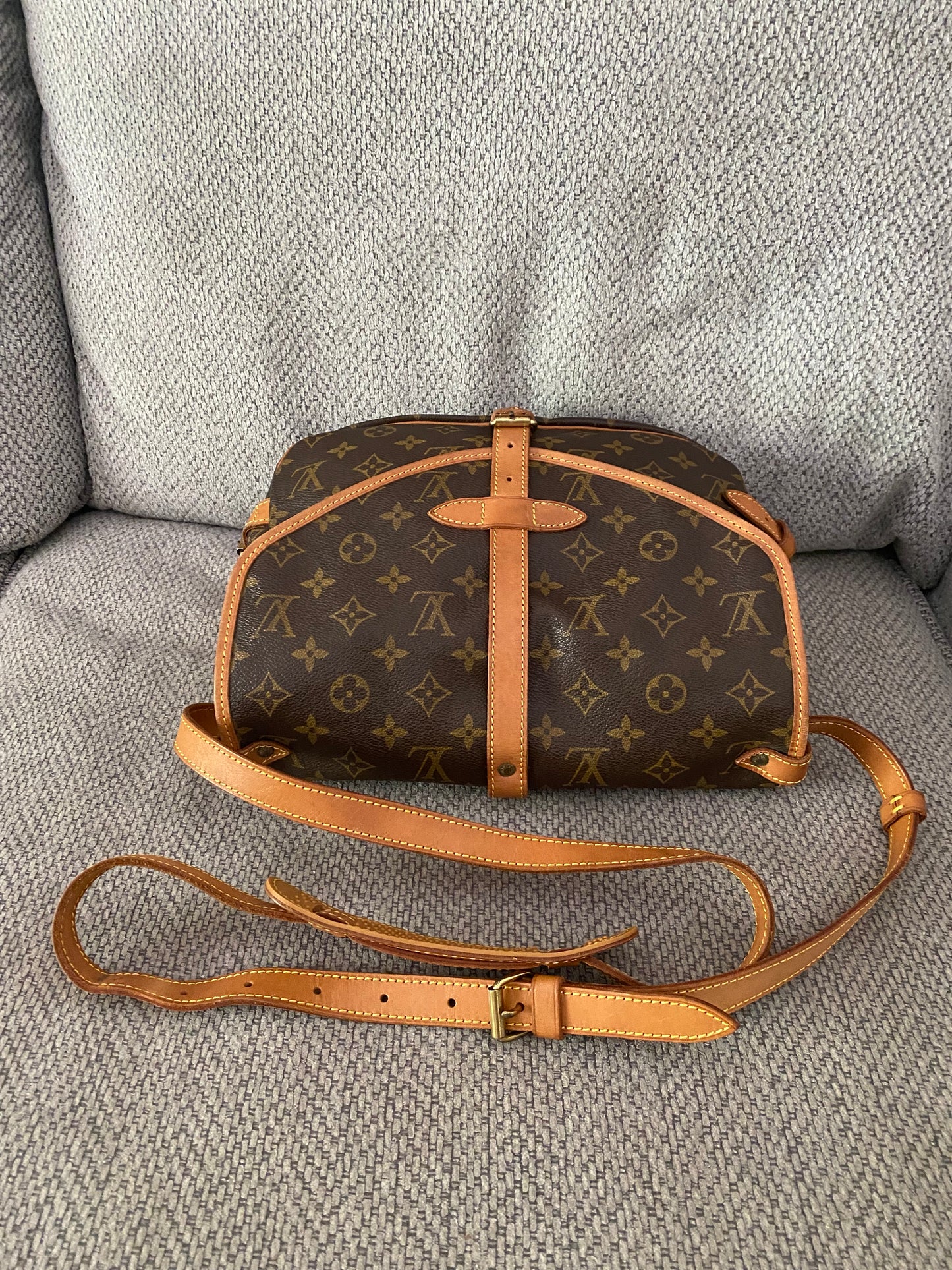 Louis Vuitton Saumur Shoulder Bag 30 Brown Monogram Canvas