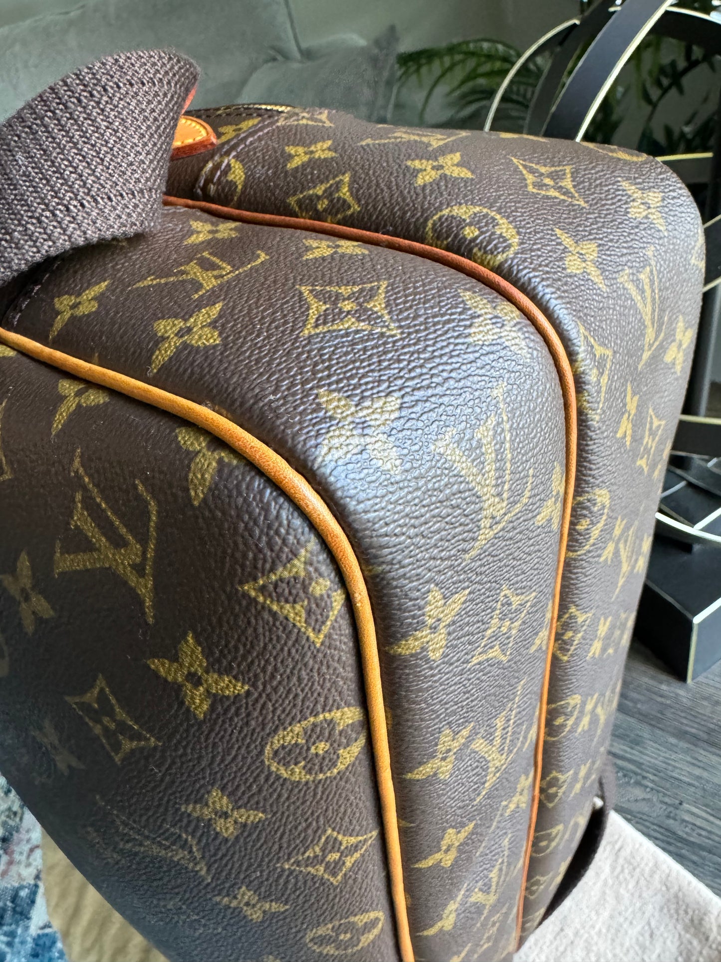 Louis Vuitton Reporter GM Monogram Canvas Crossbody Messenger Travel Bag