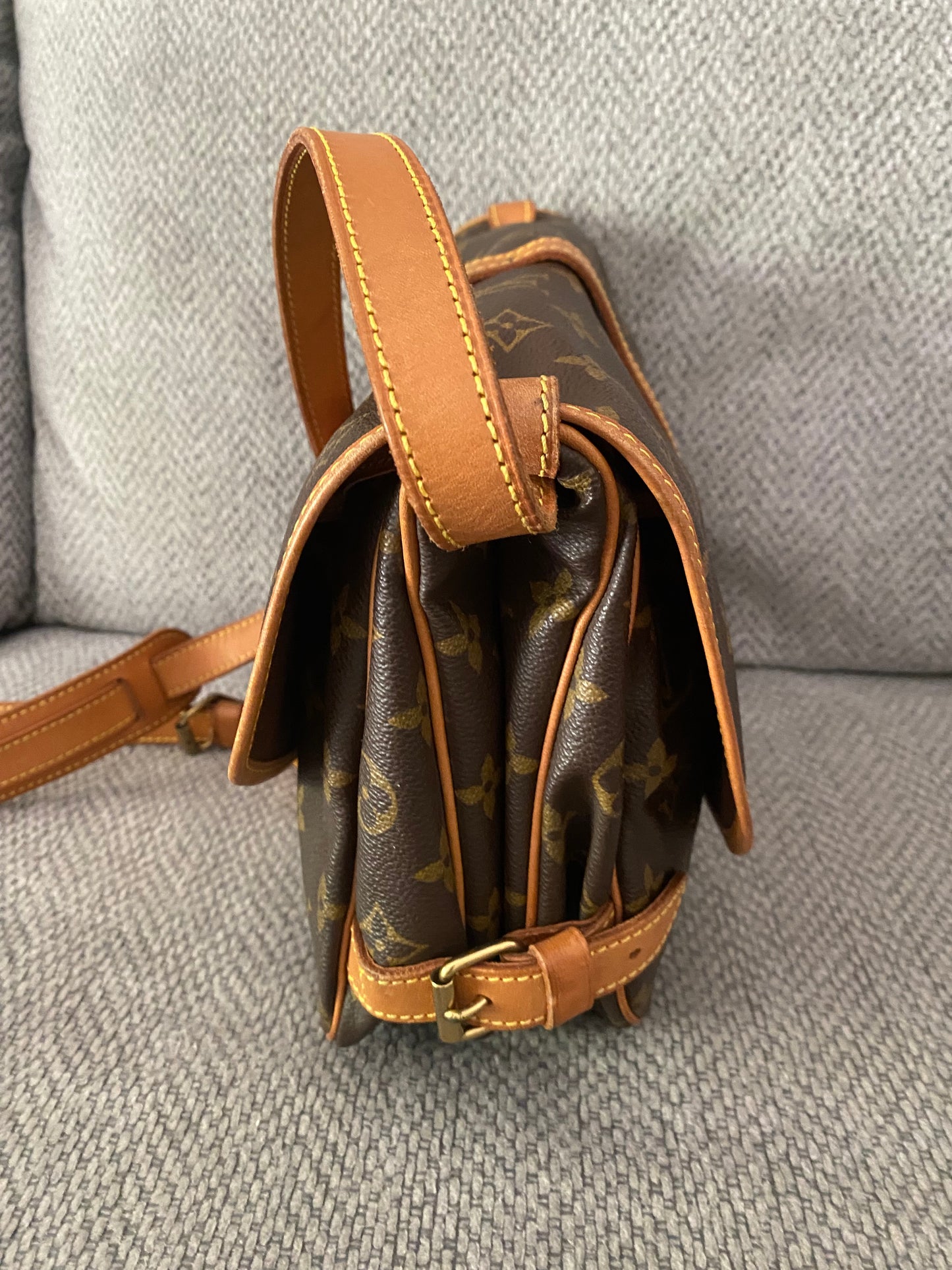Louis Vuitton Saumur Shoulder Bag 30 Brown Monogram Canvas