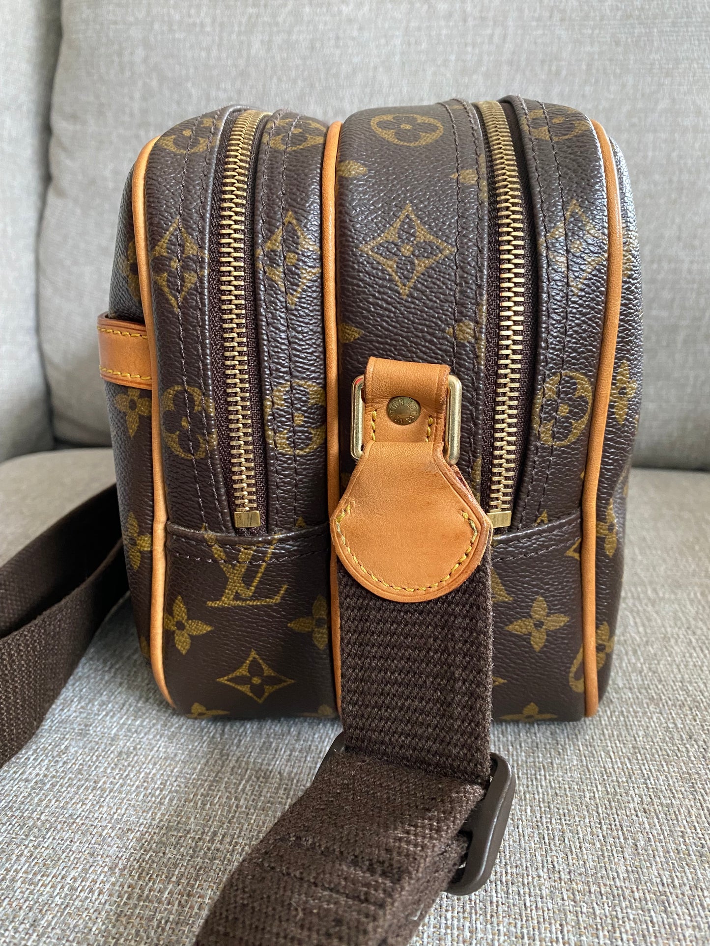 Louis Vuitton Reporter PM Crossbody Messenger Bag Brown Monogram
