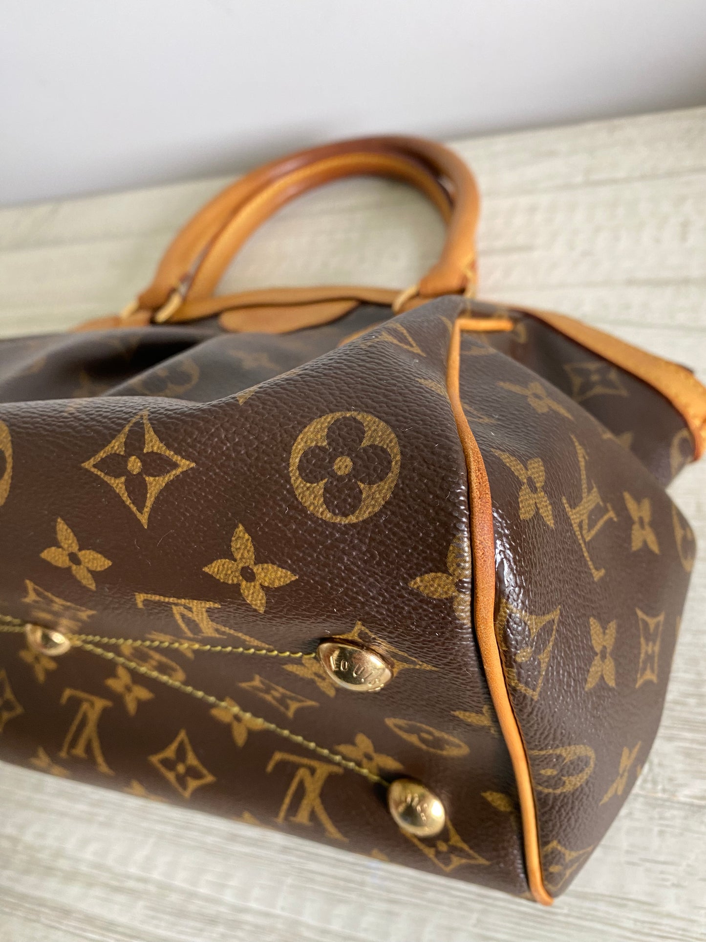Louis Vuitton Tivoli PM handbag