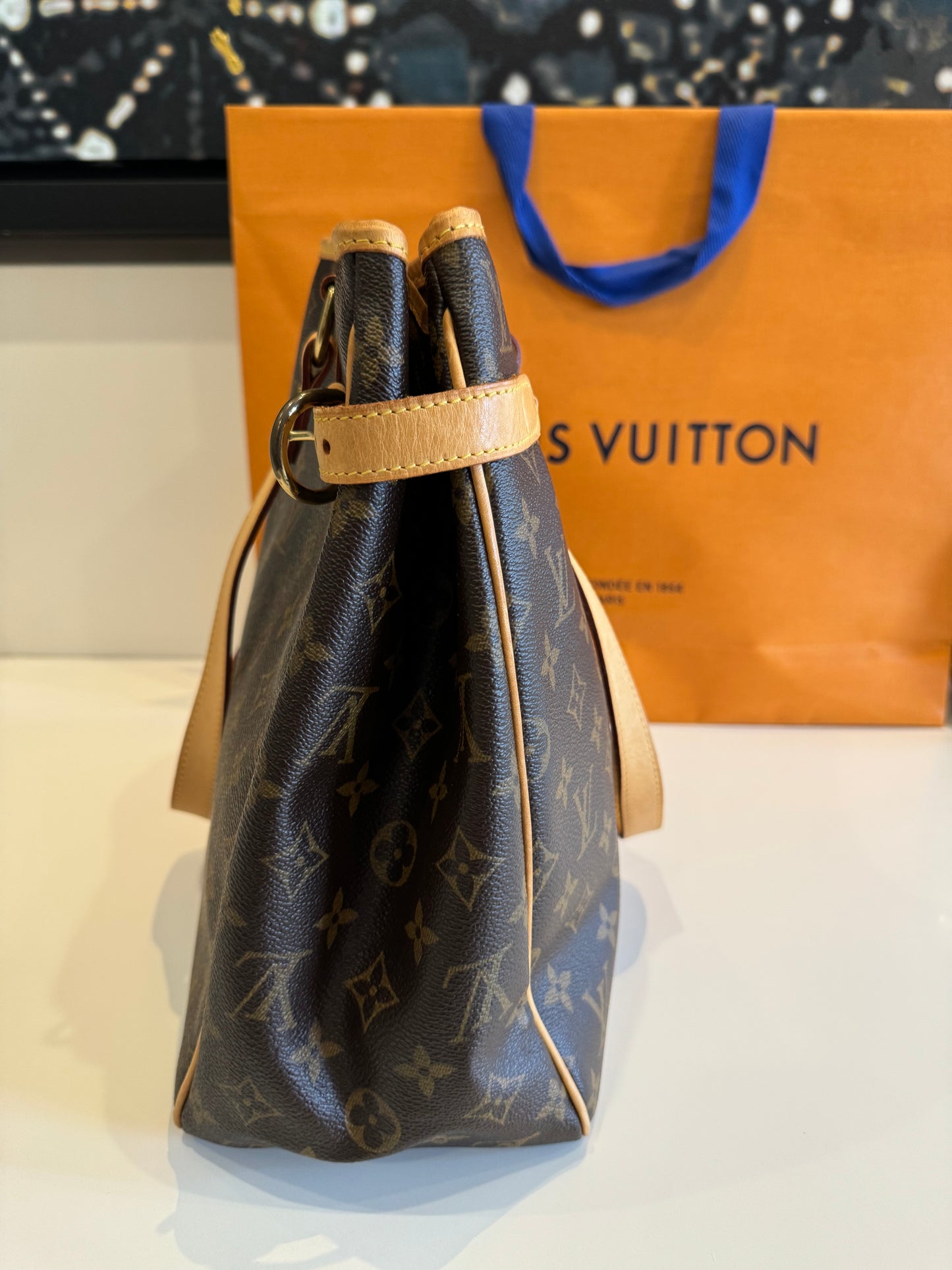 LOUIS VUITTON MONOGRAM BATIGNOLLES VERTICAL HAND TOTE BAG