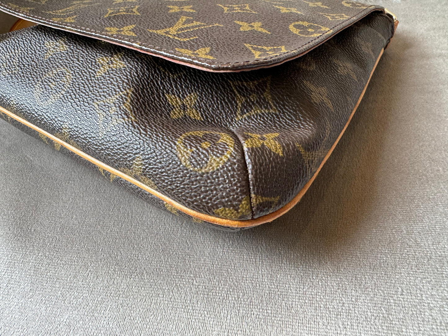 Louis Vuitton LV Shoulder Bag Musette Salsa short Monogram