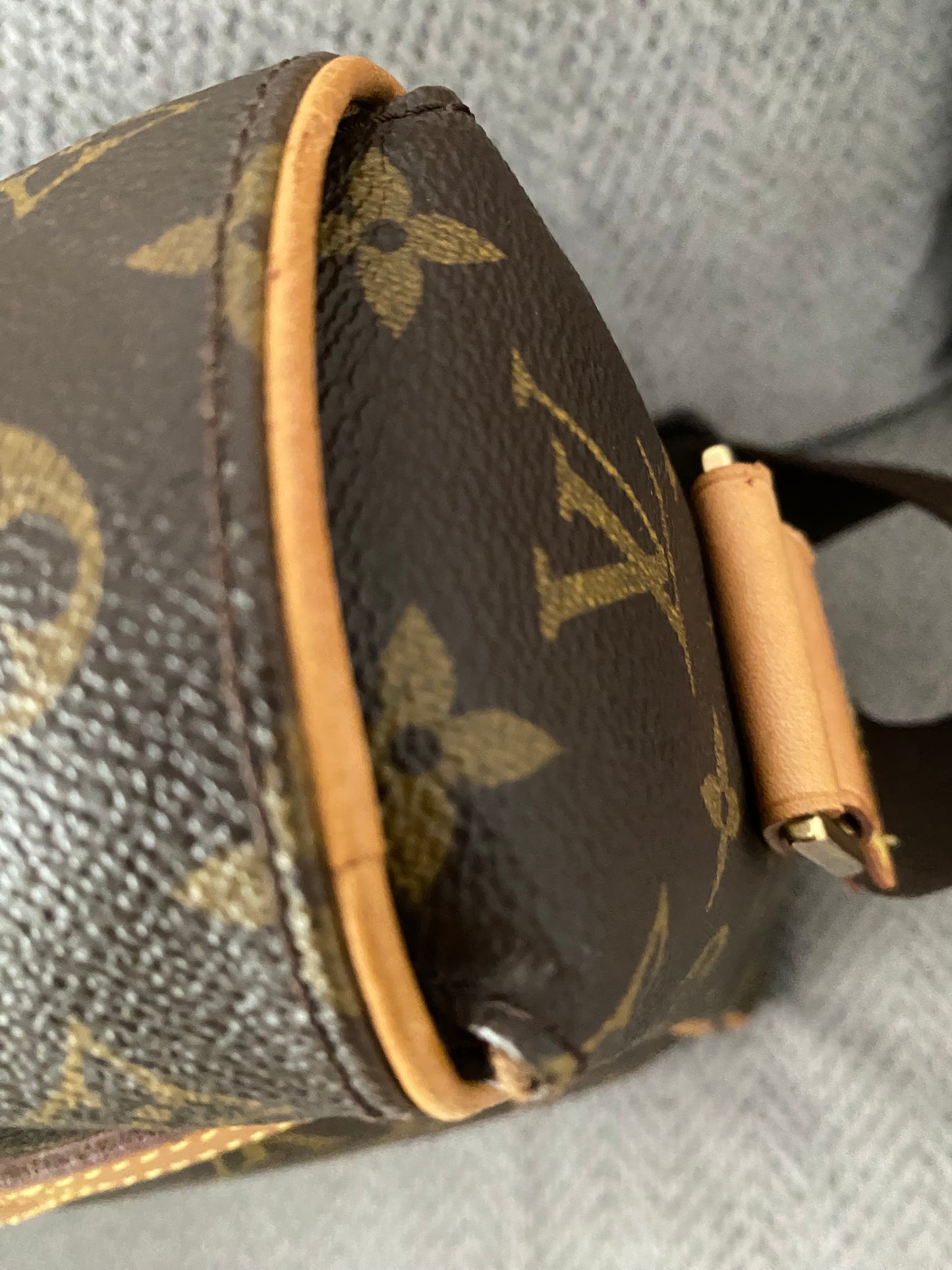 Louis Vuitton Abbesses Messenger Laptop Bag Brown Monogram Canvas