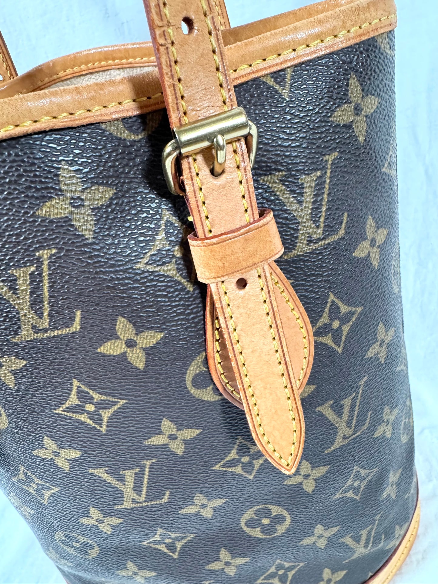 Louis Vuitton LV Monogram Canvas Bucket PM Handbag Tote Bag Purse - VERY GOOD
