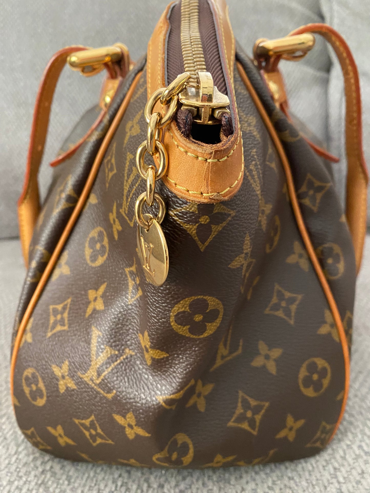 Louis Vuitton Tivoli GM Monogram Canvas Top Handle Shoulder Bag