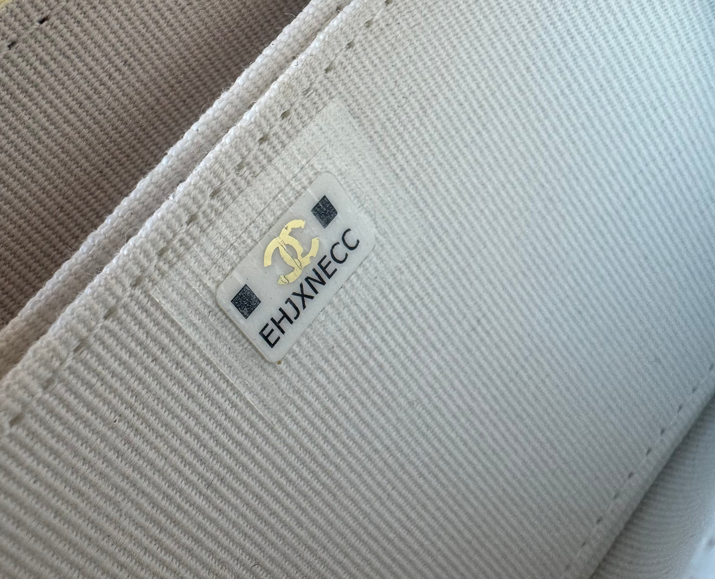 Chanel Zipped Coin Purse Casino White Caviar Limited Edition NEW