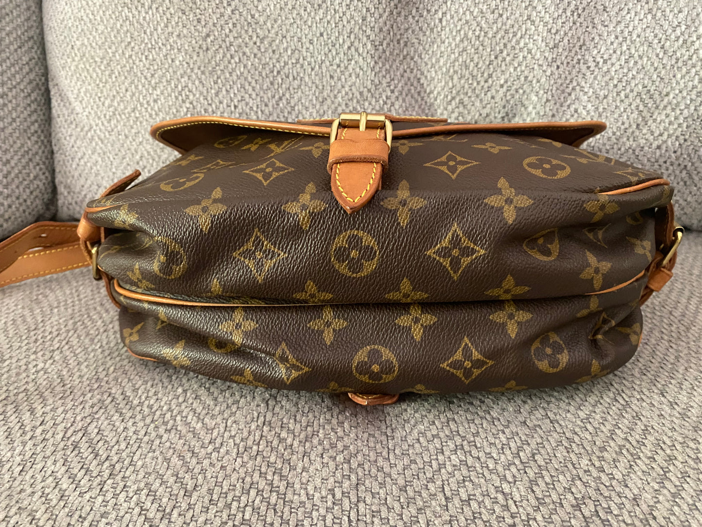 Louis Vuitton Saumur Shoulder Bag 30 Brown Monogram Canvas