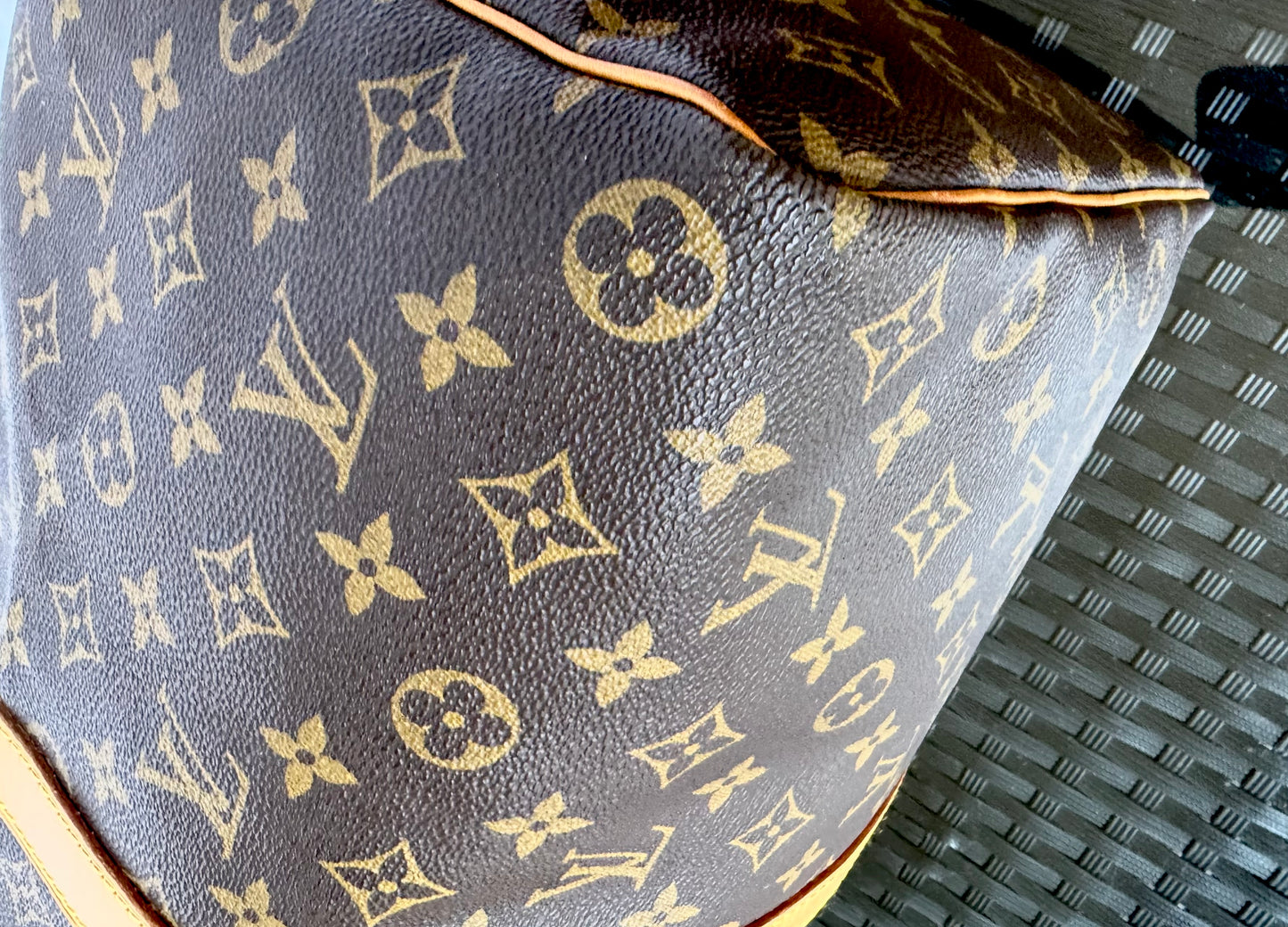 Louis Vuitton Keepall 50 Boston Duffle Travel Carry-On Bag Brown Monogram Canvas