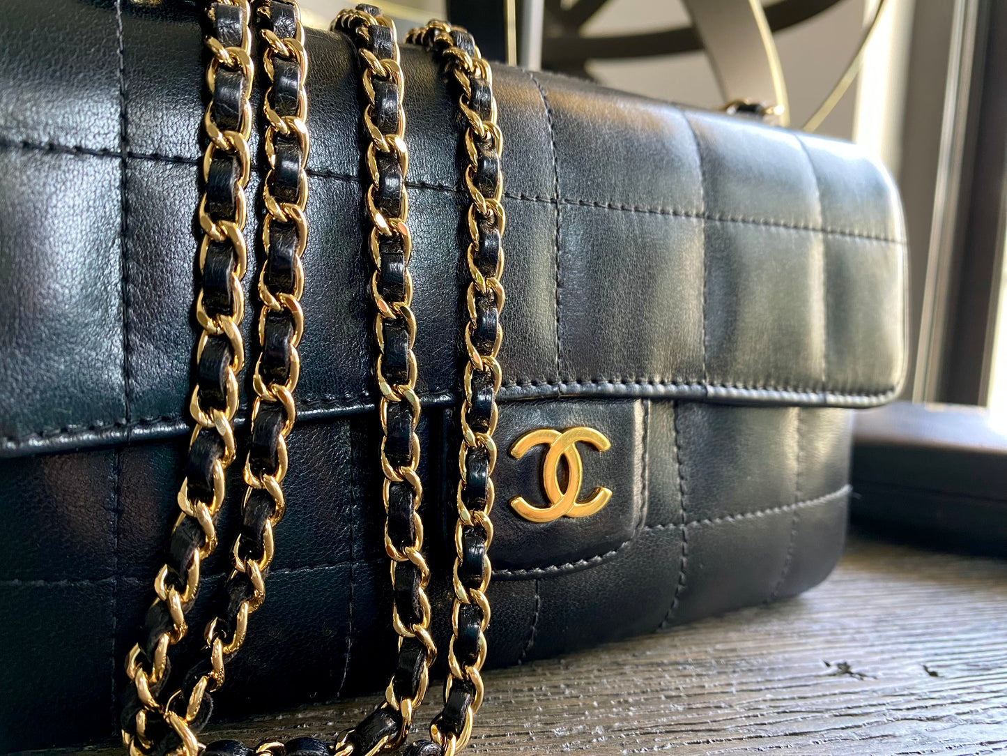 CHANEL Choco Bar Camellia CC Logo Lambskin Chain shoulder bag