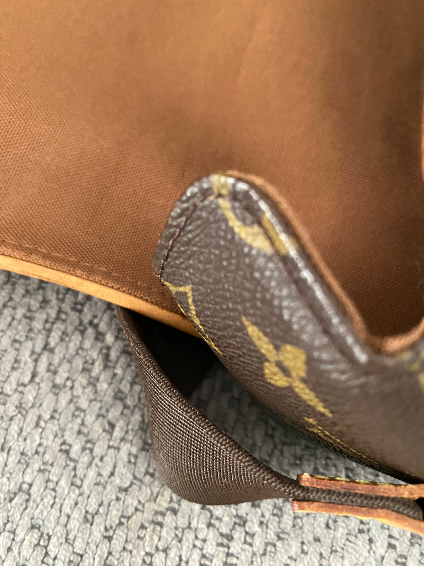 Louis Vuitton Abbesses Messenger Laptop Bag Brown Monogram Canvas