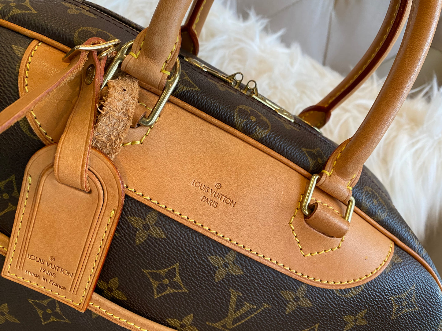 Louis Vuitton Monogram Deauville Hand Bag