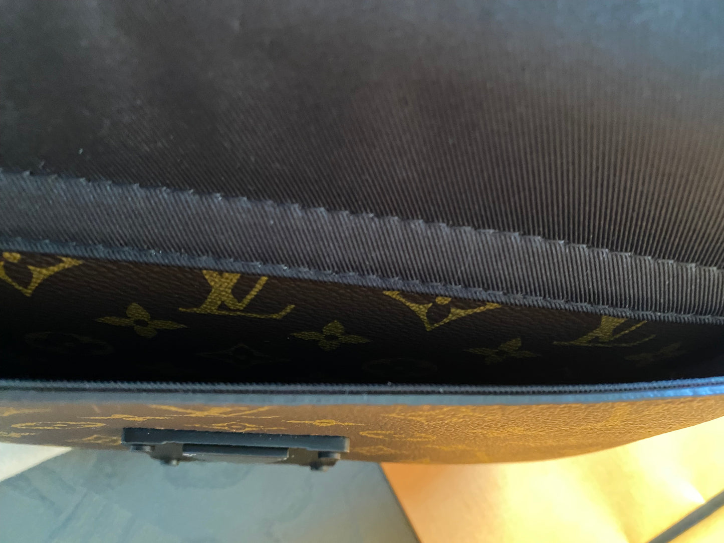 LOUIS VUITTON Monogram Macassar S Lock Messenger Crossbody Minty Green 2022