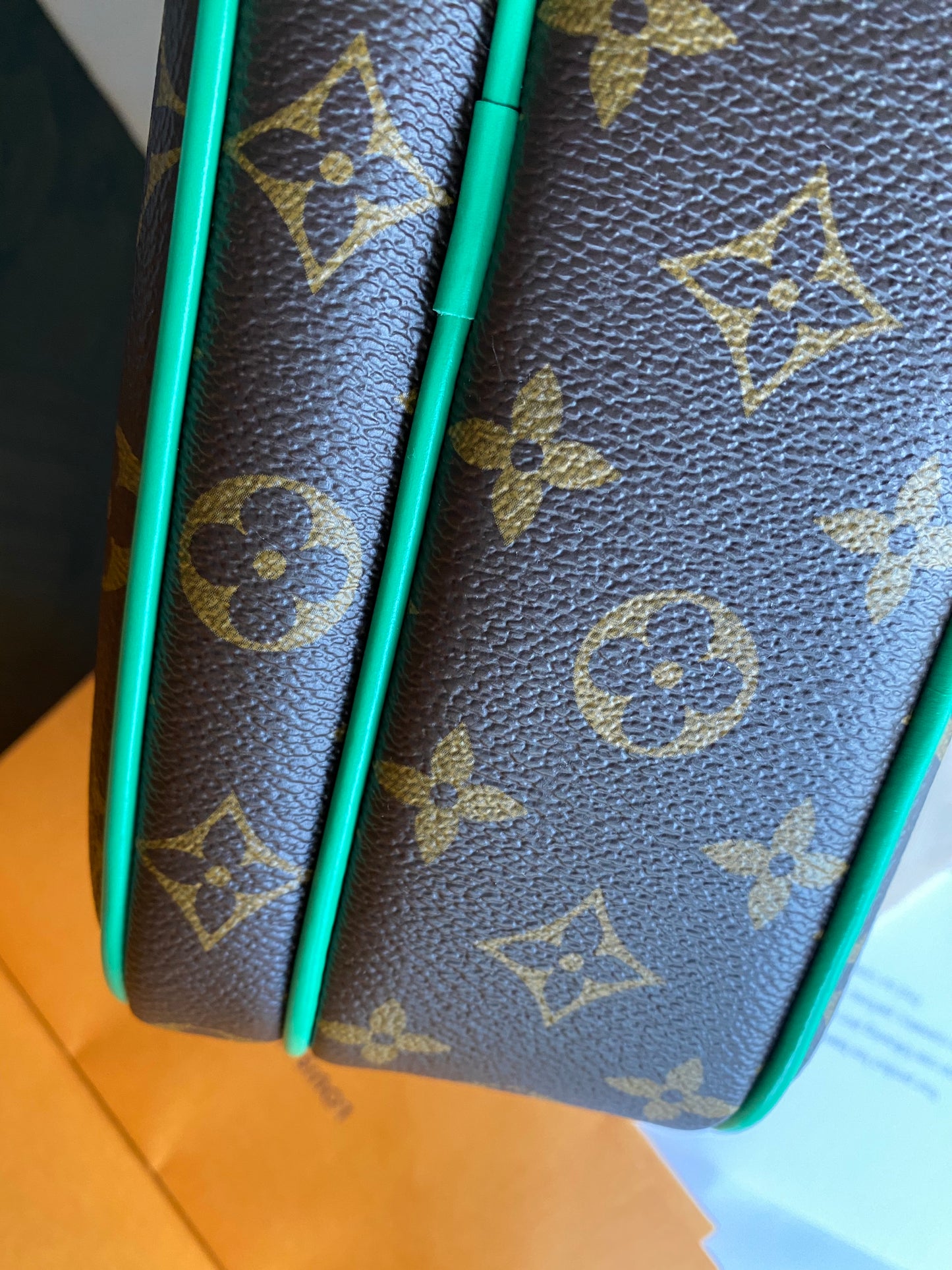 LOUIS VUITTON Monogram Macassar S Lock Messenger Crossbody Minty Green 2022