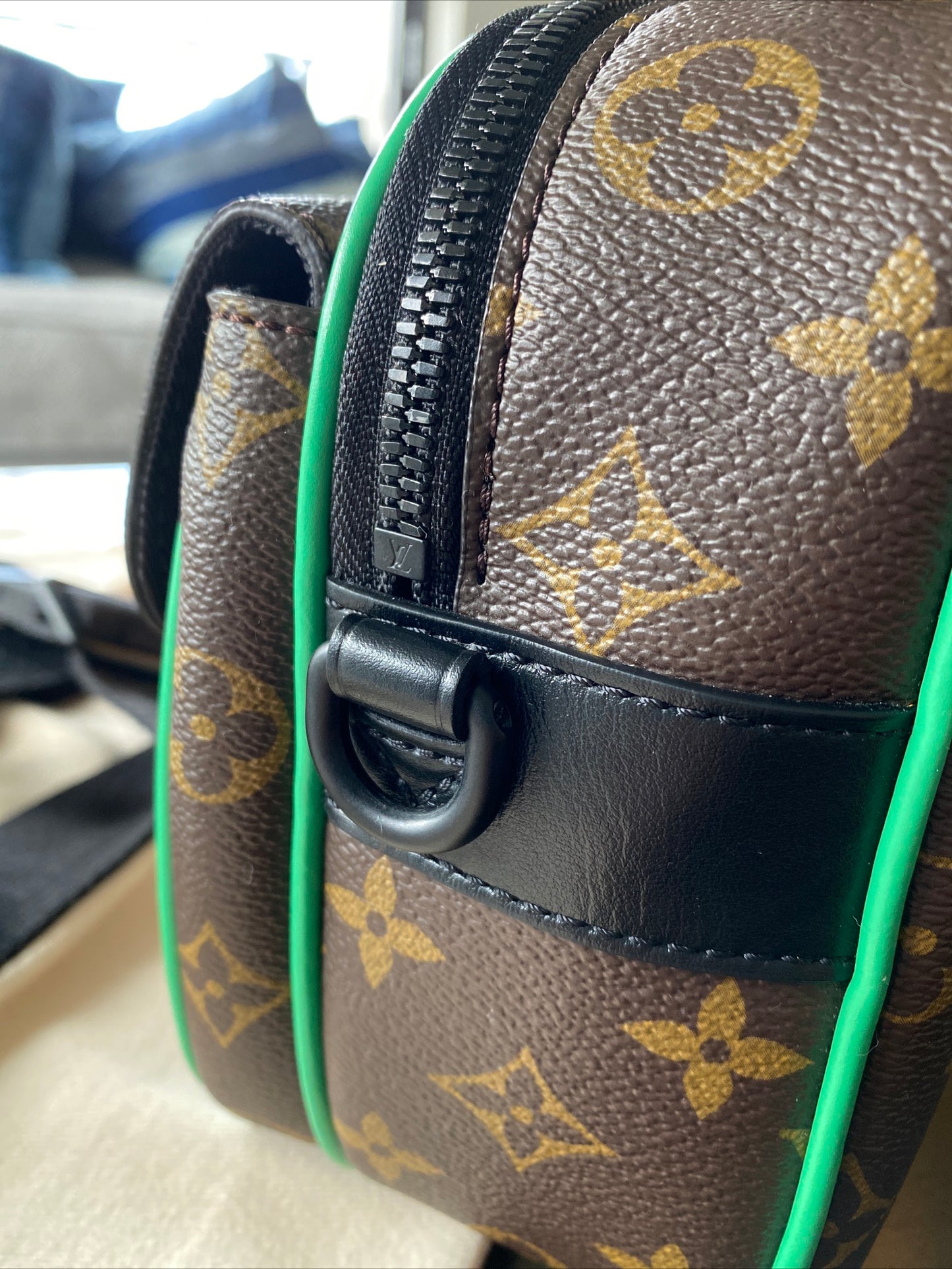 LOUIS VUITTON Monogram Macassar S Lock Messenger Crossbody Minty Green 2022