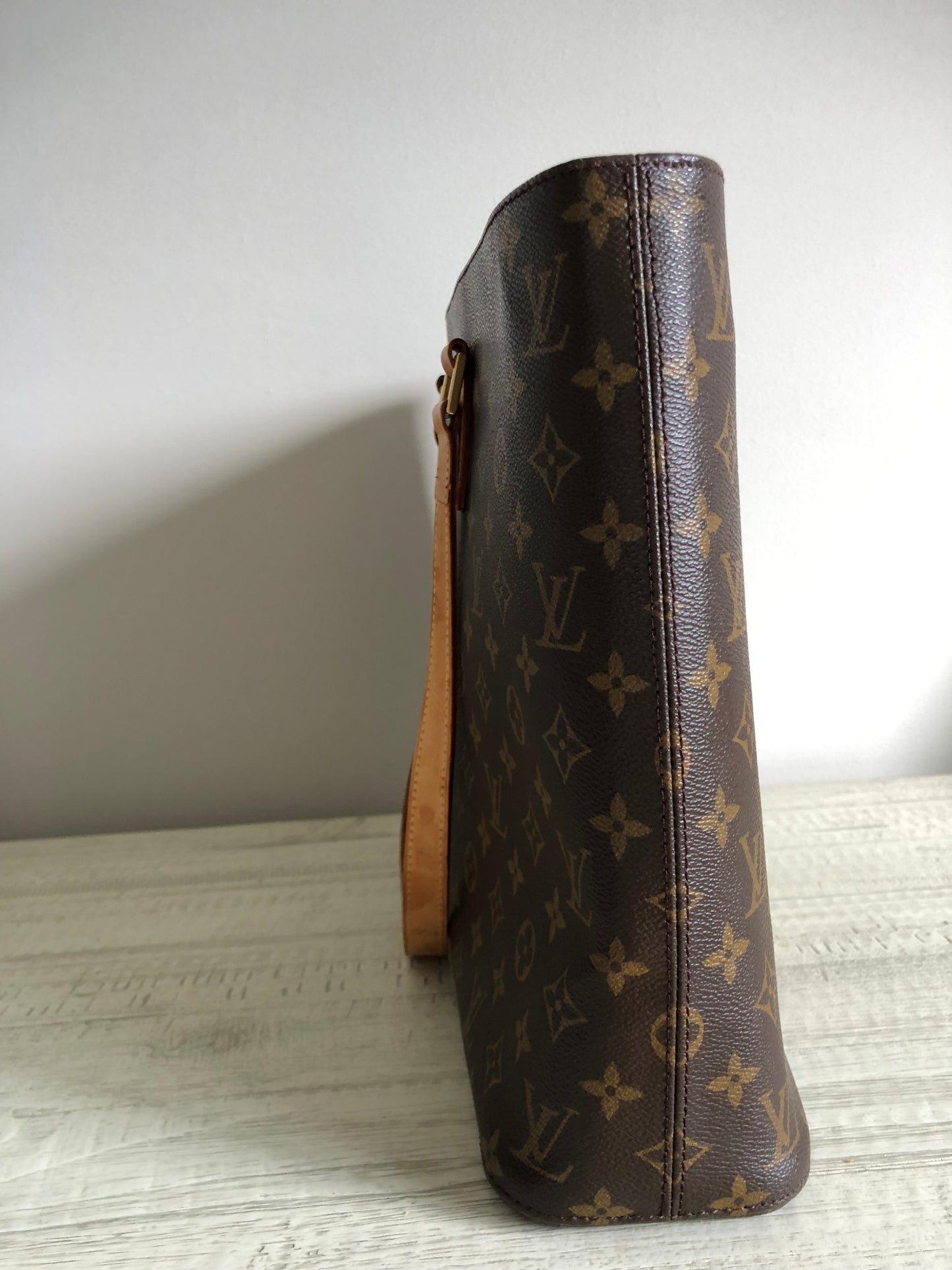 Louis Vuitton Luco Tote bag