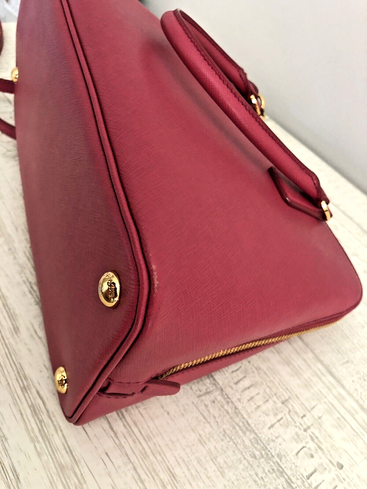 $2600 MRP Prada Promenade Medium Saffiano Lux