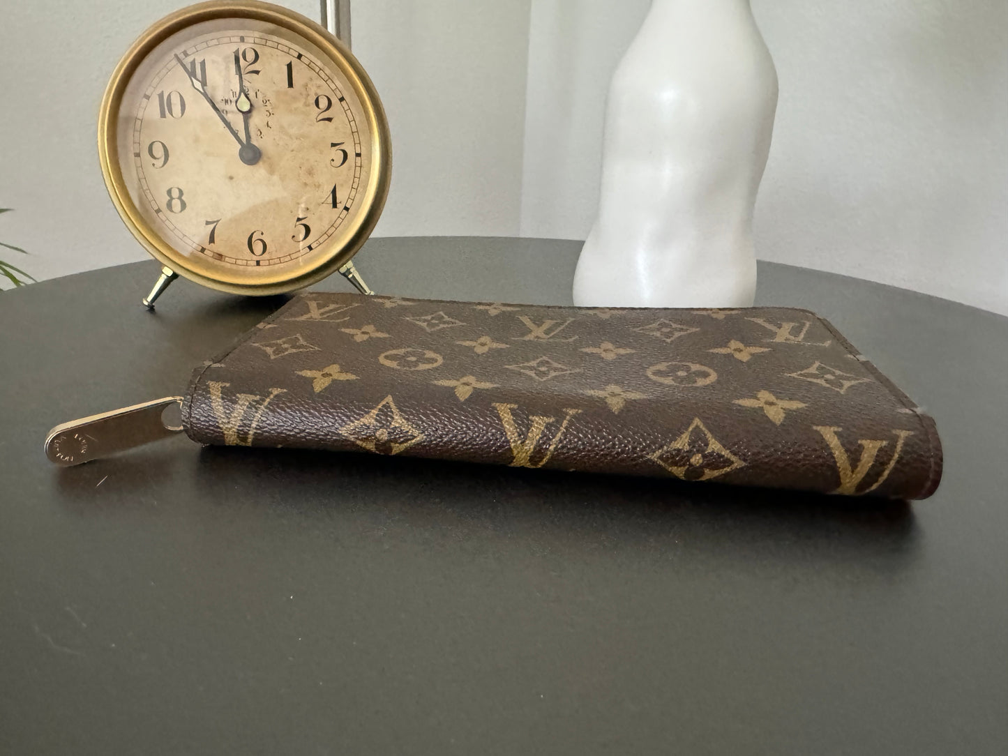 Louis Vuitton Monogram Zippy Wallet Round Purse