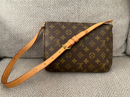 Louis Vuitton Musette Tango Short Brown Monogram Canvas