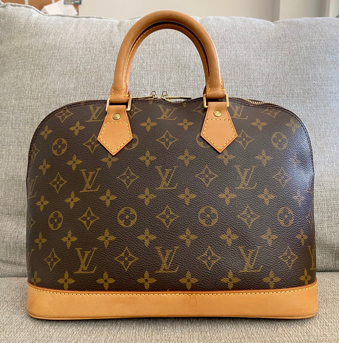 Louis Vuitton Alma Brown Monogram handbag