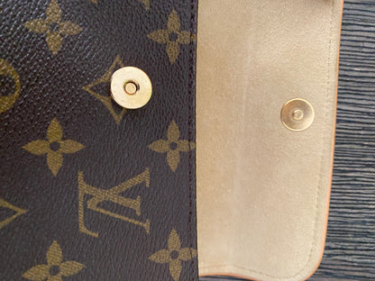 Louis Vuitton Pochette Florentine Pouch S Brown Leather