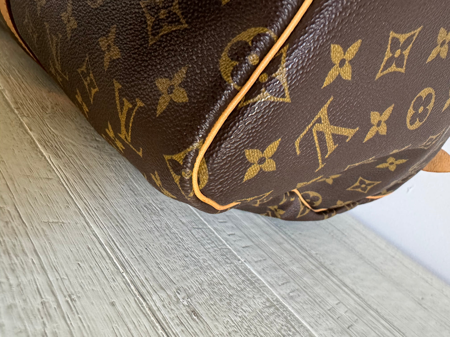 Louis Vuitton Keepall 55 Monogram Duffle Bag