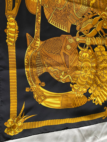 Authentic HERMES Scarf "ARMETS en PANACHE" 100% Silk Black Gold Mint