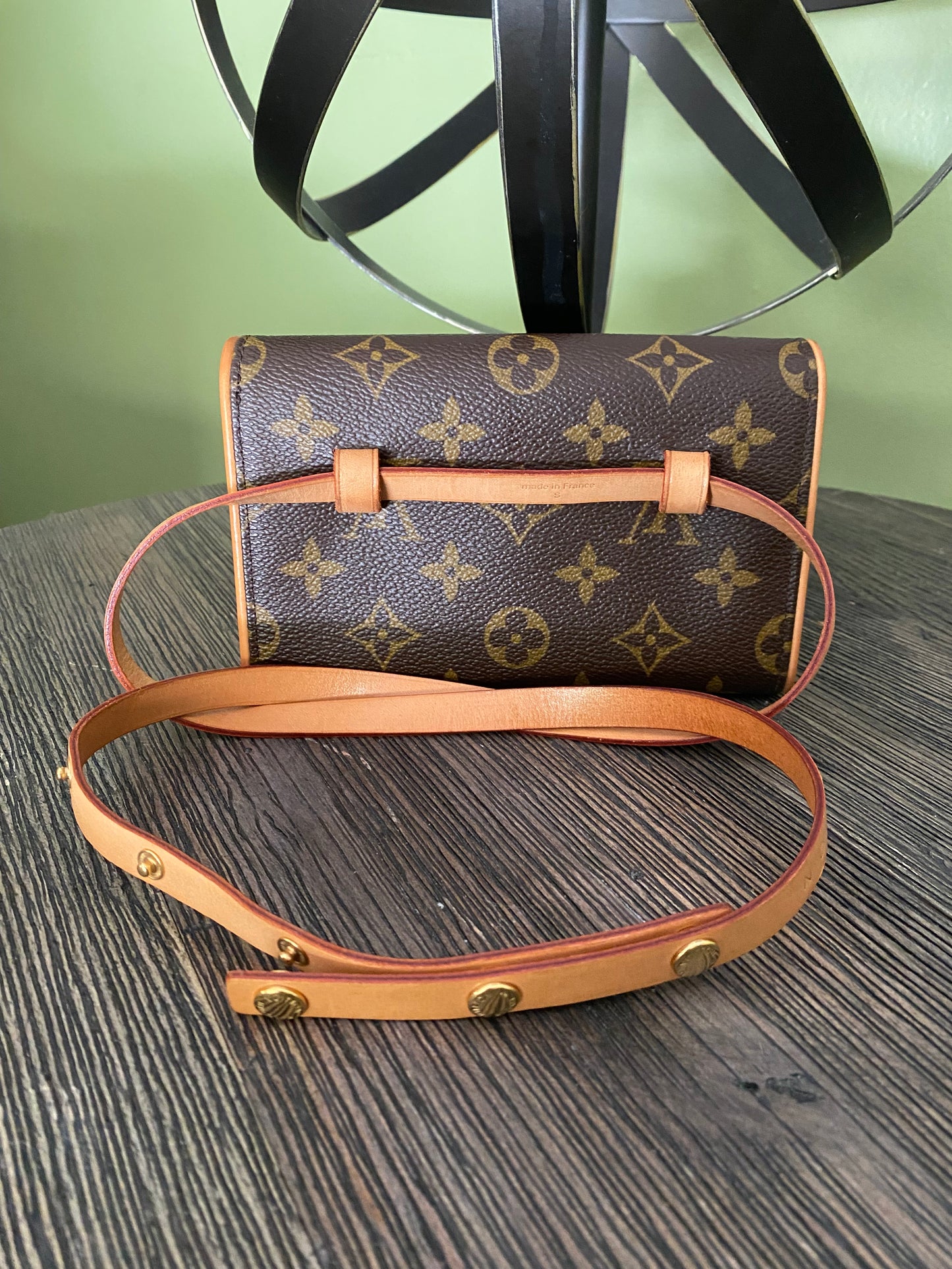 Louis Vuitton Pochette Florentine Pouch S Brown Leather