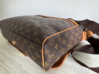 Louis Vuitton Abbesses Crossbody Messenger bag