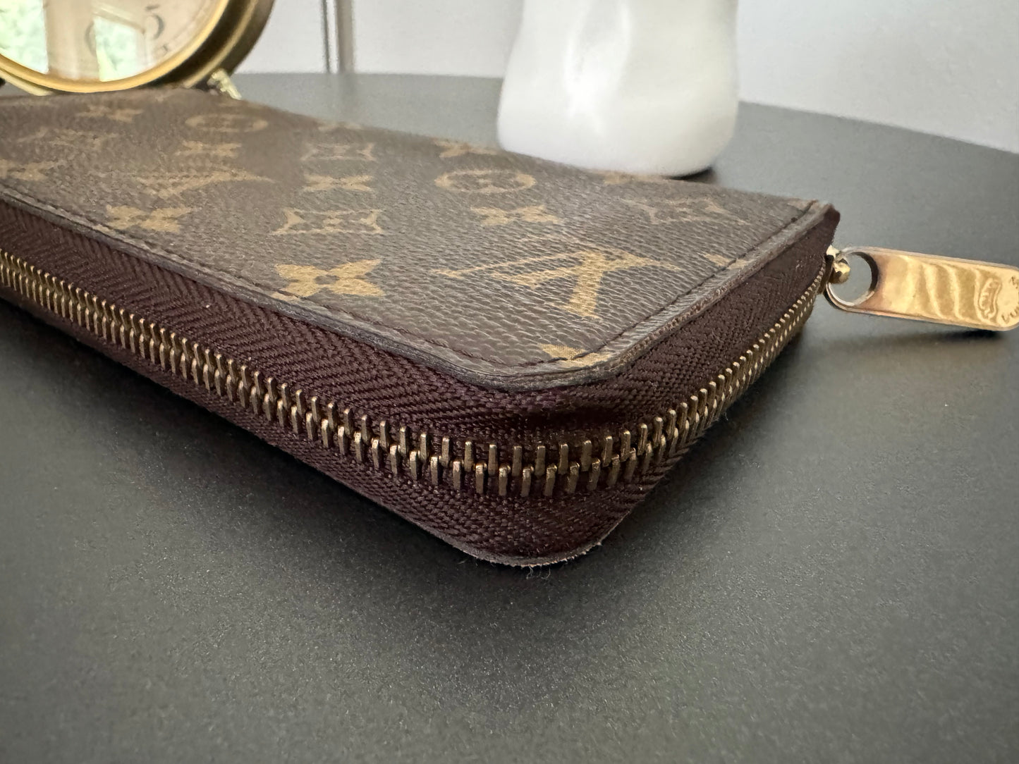 Louis Vuitton Monogram Zippy Wallet Round Purse