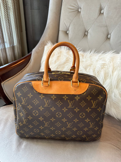 Louis Vuitton Deauville Handbag Monogram