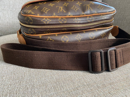 Louis Vuitton LV Reporter PM Crossbody Messenger Bag Brown Monogram